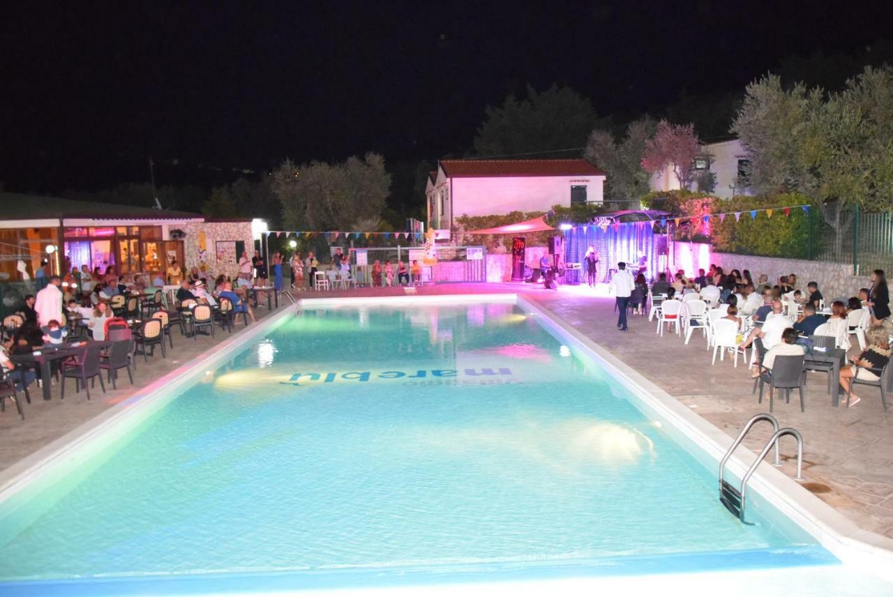 Villaggio Mare Blu Vieste Exterior photo