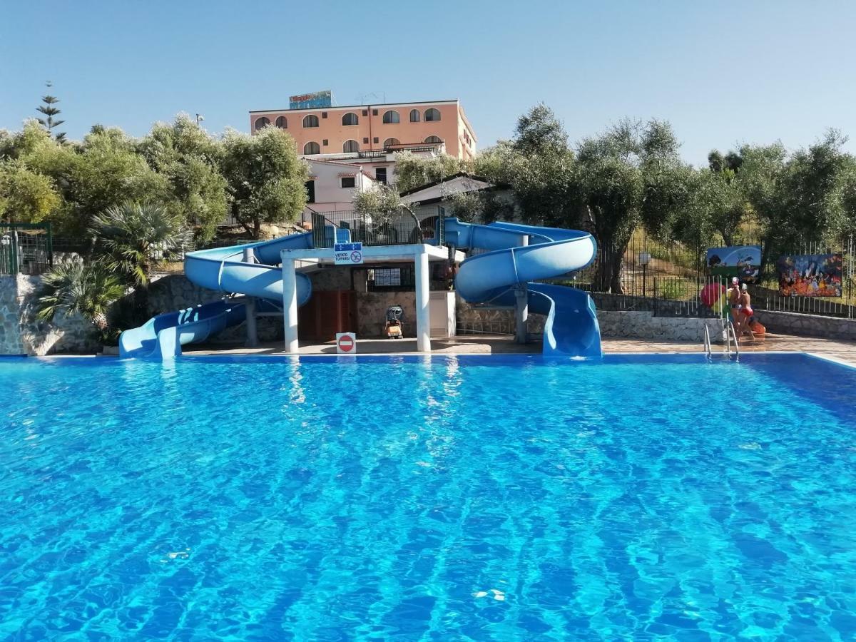 Villaggio Mare Blu Vieste Exterior photo